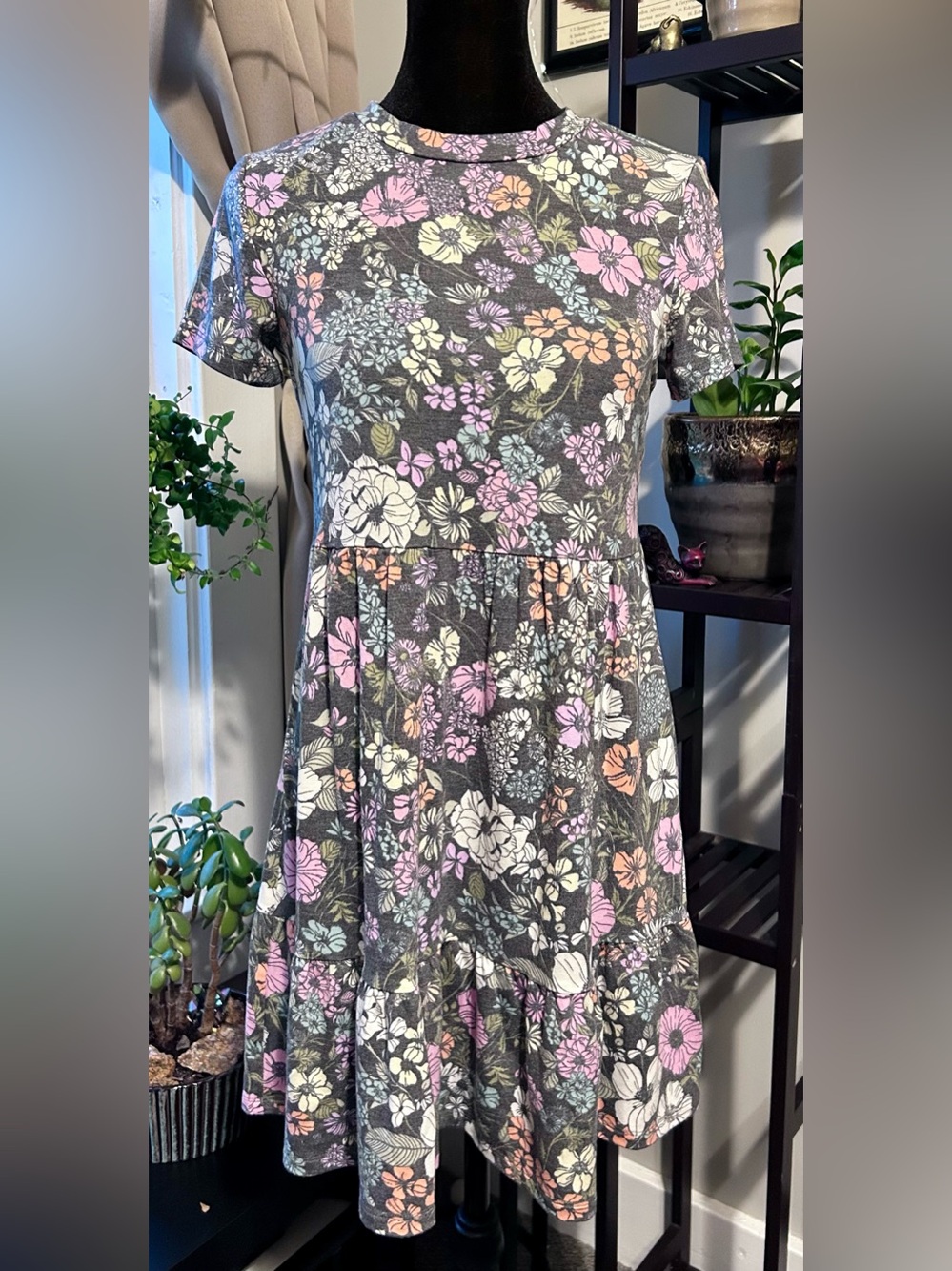 Lily Rose Gray Short Sleeve Floral Swing Dress with Pastel Blooms